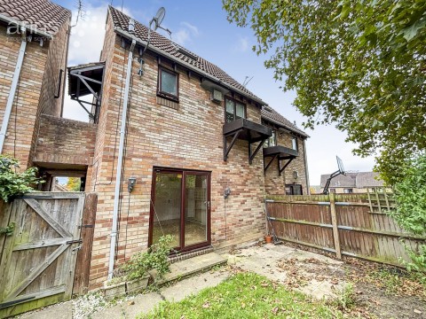 View Full Details for Maiden Place, Lower Earley, RG6