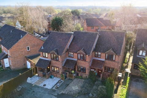 View Full Details for Derrick Close, Calcot, RG31