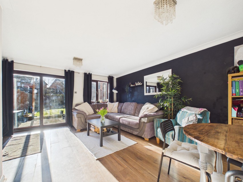 Images for Derrick Close, Calcot, RG31