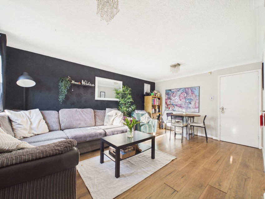 Images for Derrick Close, Calcot, RG31