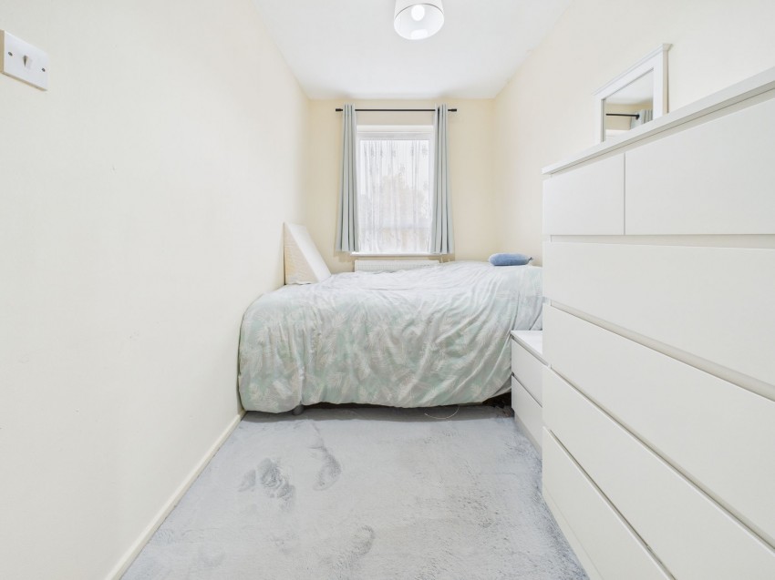 Images for Tuscan Close, Tilehurst, RG30