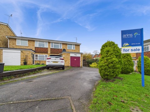 View Full Details for Newbery Close, Tilehurst, RG31
