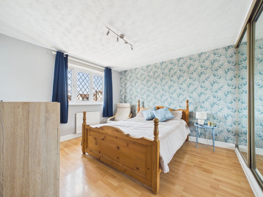 Images for Ledbury Drive, Calcot, RG31