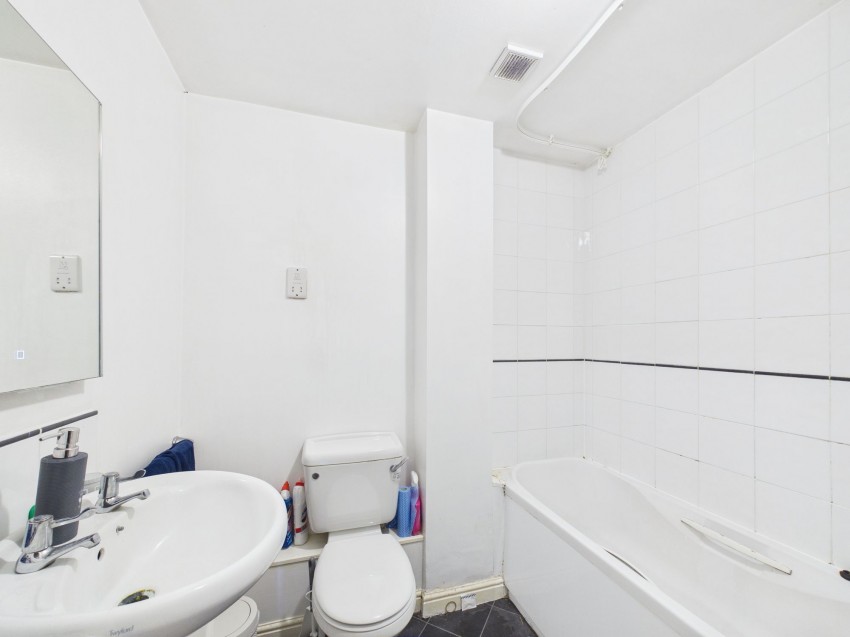 Images for Basingstoke Road, Reading, RG2