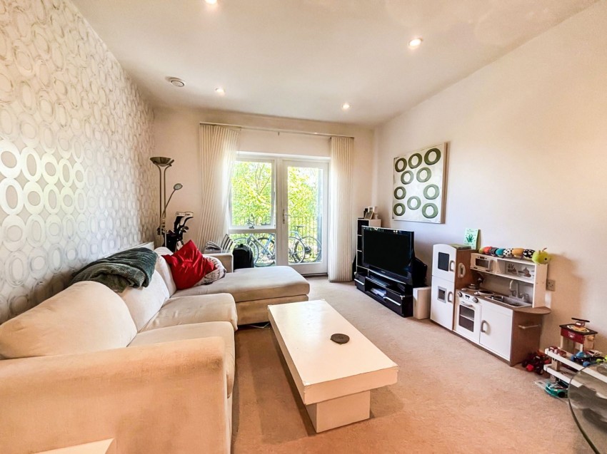 Images for Tay Road, Tilehurst, RG30