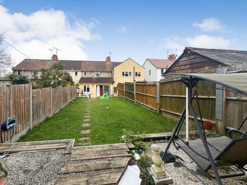 Images for Lyndhurst Road, Tilehurst, RG30