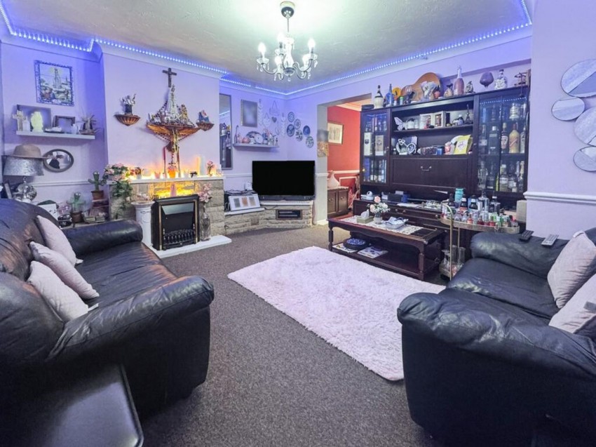 Images for Lyndhurst Road, Tilehurst, RG30