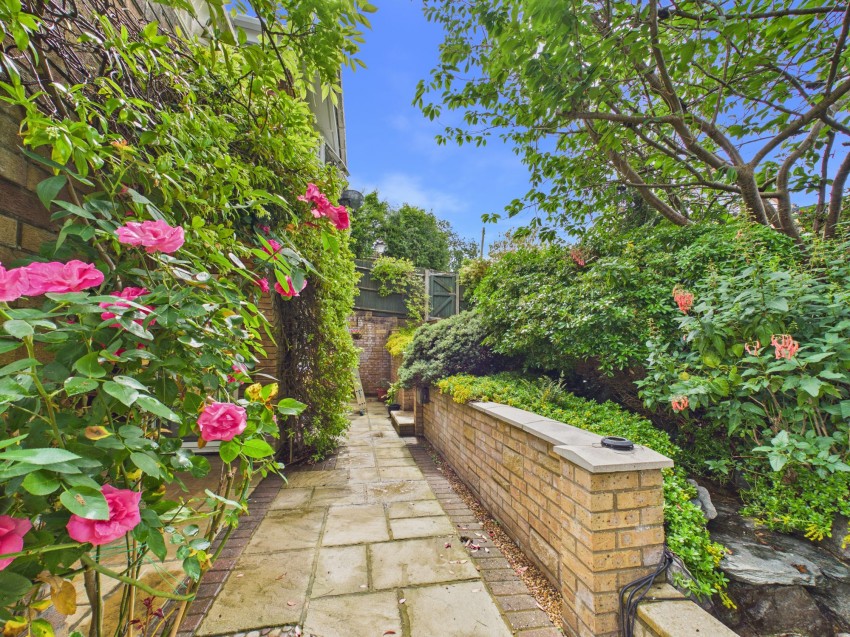 Images for Westwood Row, Tilehurst, RG31