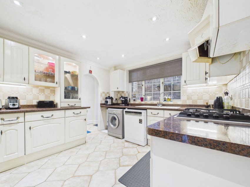 Images for Westwood Row, Tilehurst, RG31