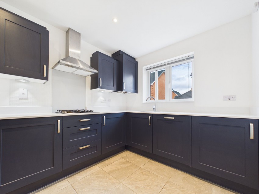 Images for Honey Bee Street, Calcot, RG31