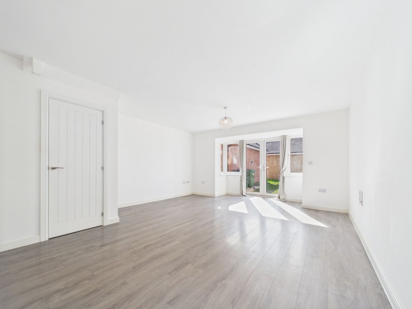 Images for Honey Bee Street, Calcot, RG31