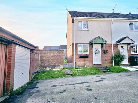 View Full Details for Chatton Close, Lower Earley, RG6