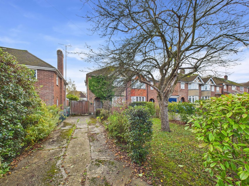 Images for Redhatch Drive, Earley, RG6