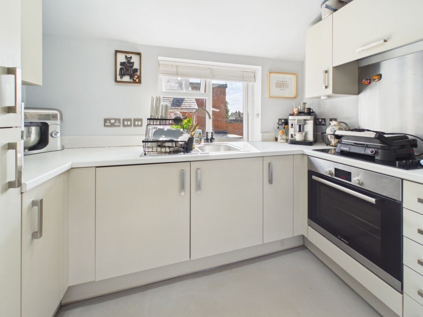 Images for School Road, Tilehurst, RG31