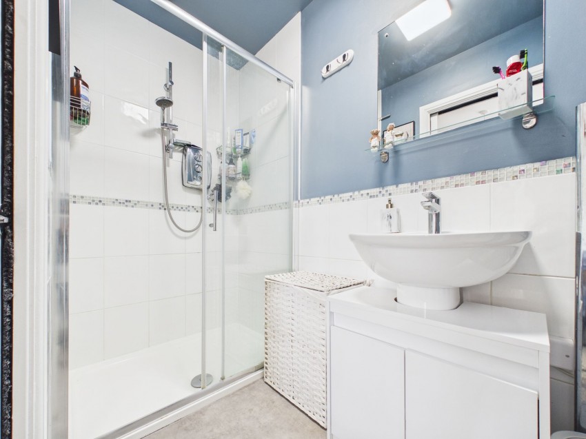 Images for School Road, Tilehurst, RG31