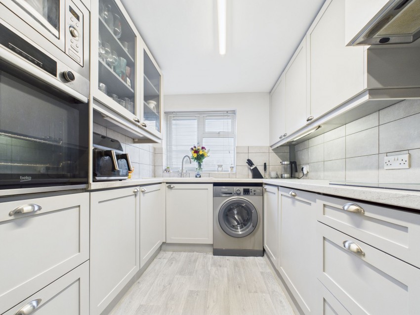 Images for Amblecote Road, Tilehurst, RG30