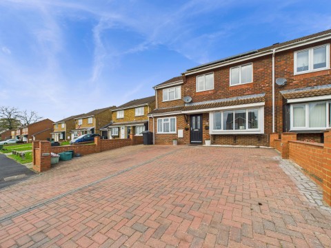 View Full Details for Conway Road, Calcot, RG31