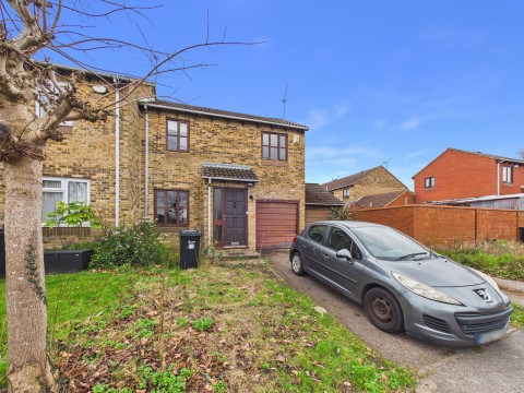 View Full Details for Sellafield Way, Lower Earley, RG6