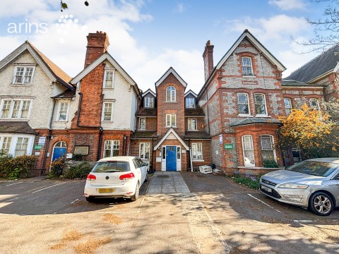 View Full Details for London Road, Reading, RG1