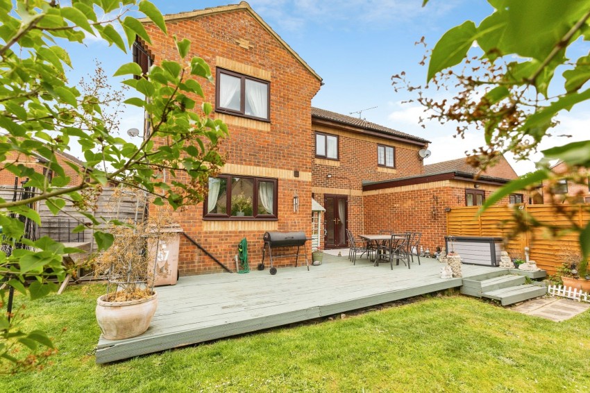 Images for Larchside Close, Spencers Wood, RG7