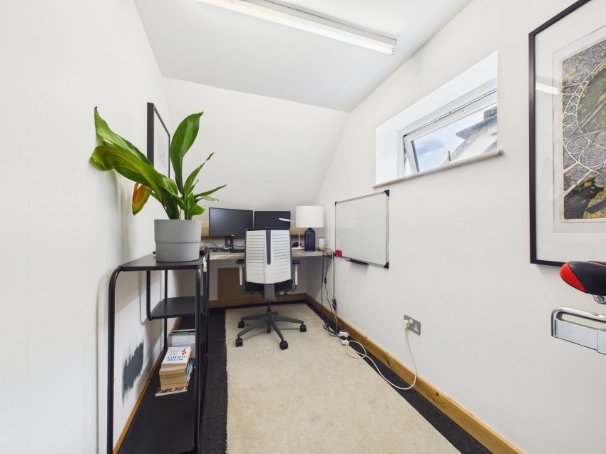 Images for Loxwood Close, Three Mile Cross, RG7