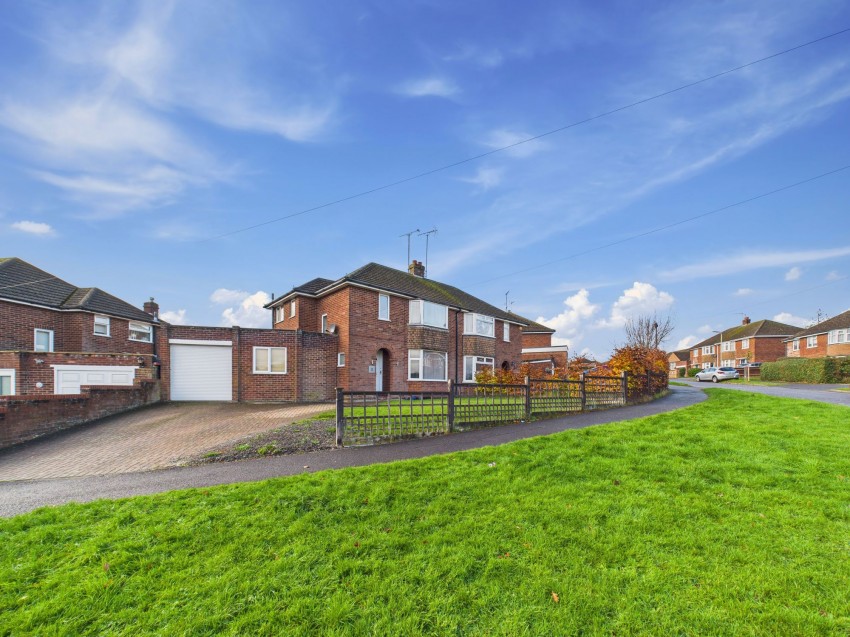 Images for Compton Avenue, Tilehurst, RG31