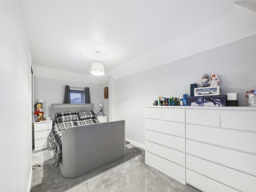 Images for Brent Gardens, Reading, RG2