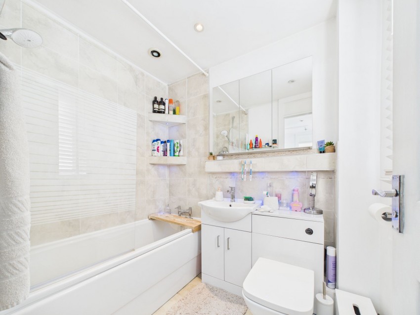 Images for Lennox Close, Calcot, RG31