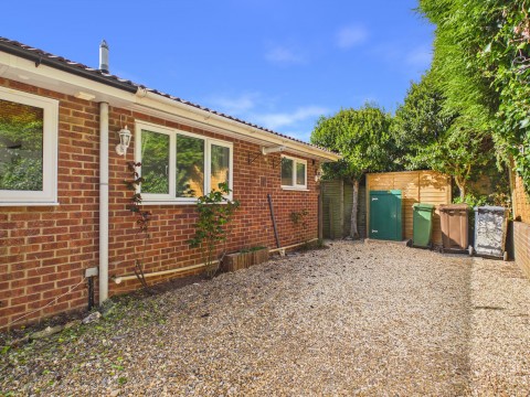 View Full Details for Gracemere Crescent, Basingstoke, RG22