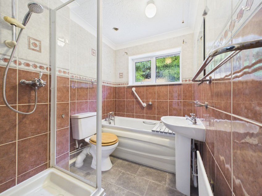 Images for Gracemere Crescent, Basingstoke, RG22