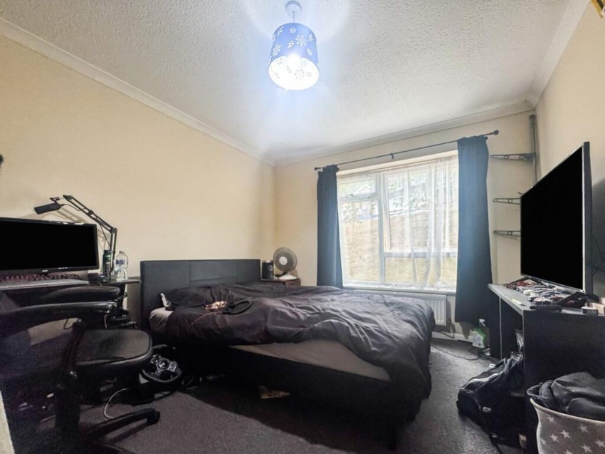 Images for Starlings Drive, Tilehurst, RG31