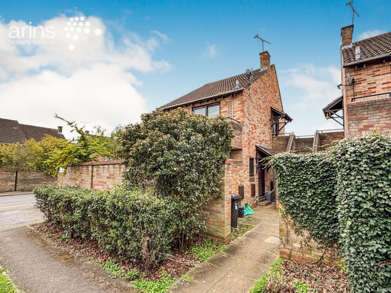 Maiden Place, Lower Earley, RG6