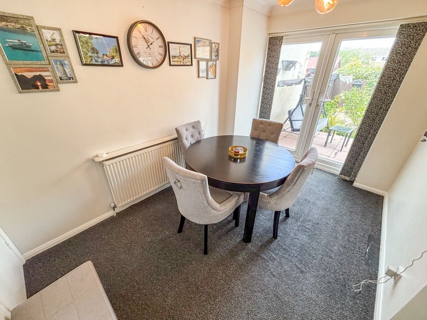 Images for Dee Road, Tilehurst, RG30