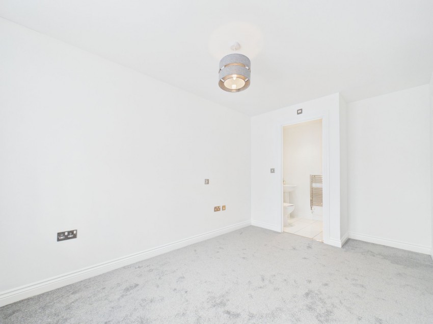 Images for Battle Square, Reading, RG30