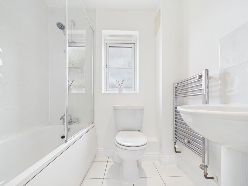 Images for Battle Square, Reading, RG30