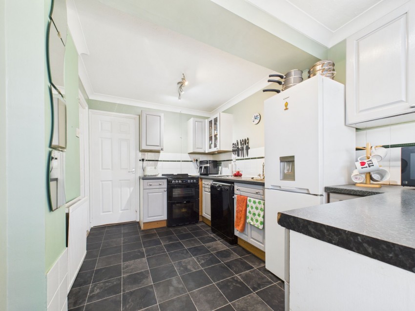 Images for Calshot Place, Calcot, RG31