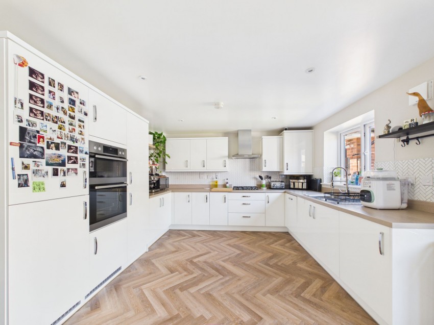 Images for Langford Avenue, Spencers Wood, RG7