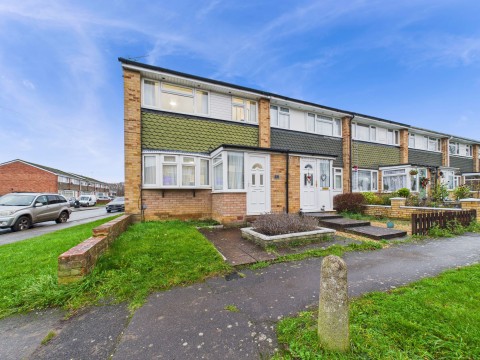 View Full Details for Poole Close, Tilehurst, RG30