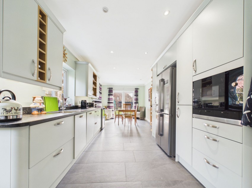 Images for Pangbourne Road, Upper Basildon, RG8