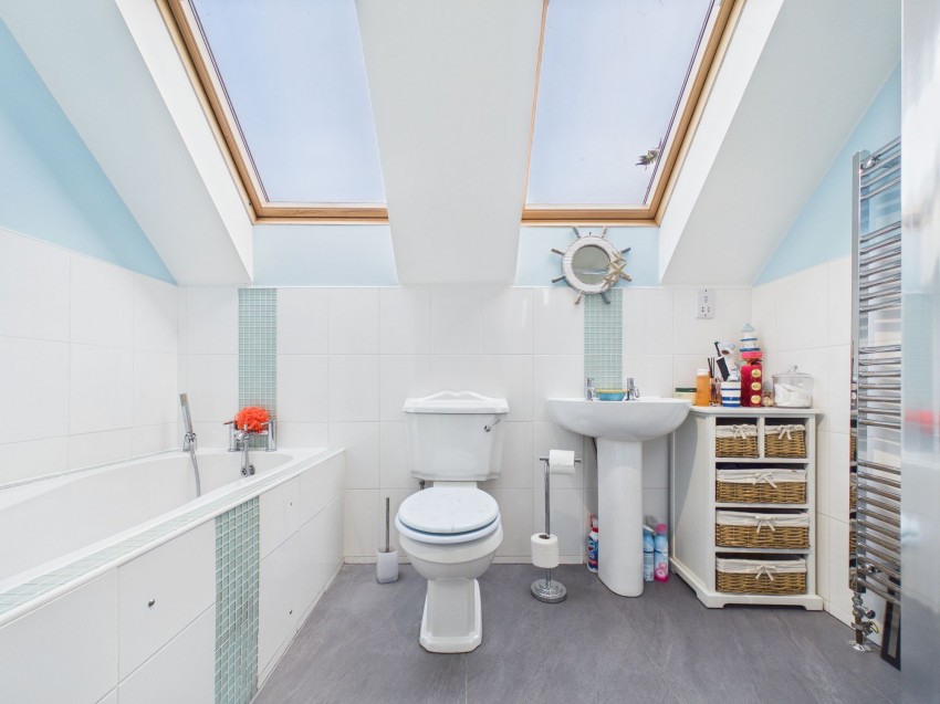 Images for Pangbourne Road, Upper Basildon, RG8