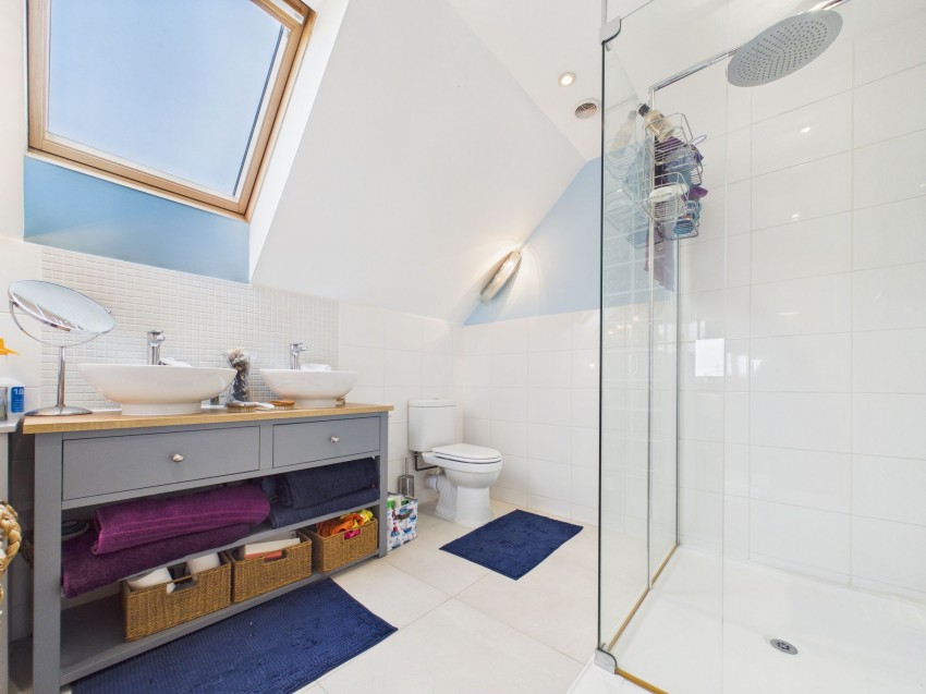 Images for Pangbourne Road, Upper Basildon, RG8