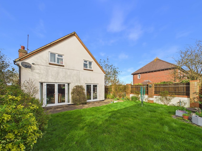 Images for Pangbourne Road, Upper Basildon, RG8