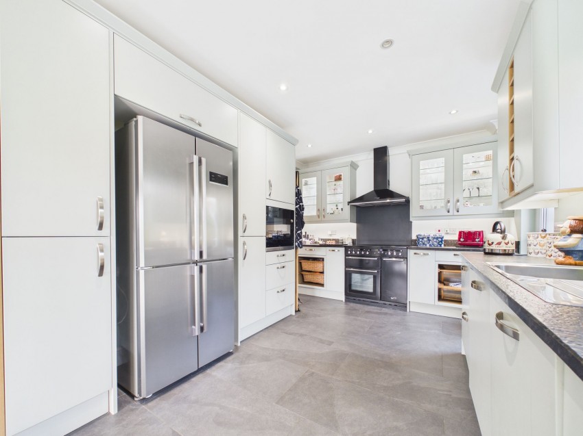 Images for Pangbourne Road, Upper Basildon, RG8