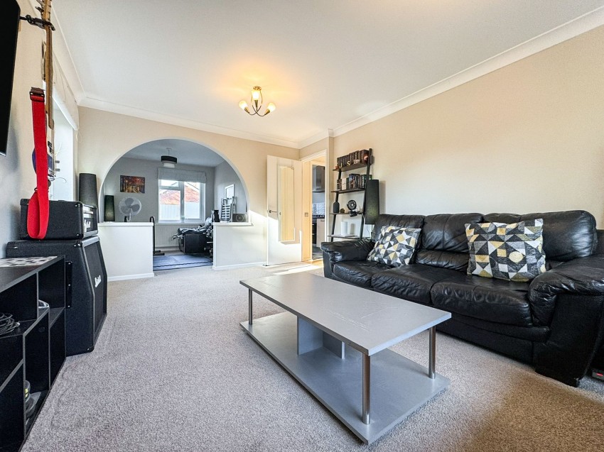 Images for Calbourne Drive, Calcot, RG31