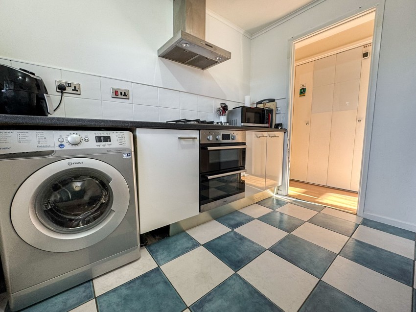Images for Calbourne Drive, Calcot, RG31