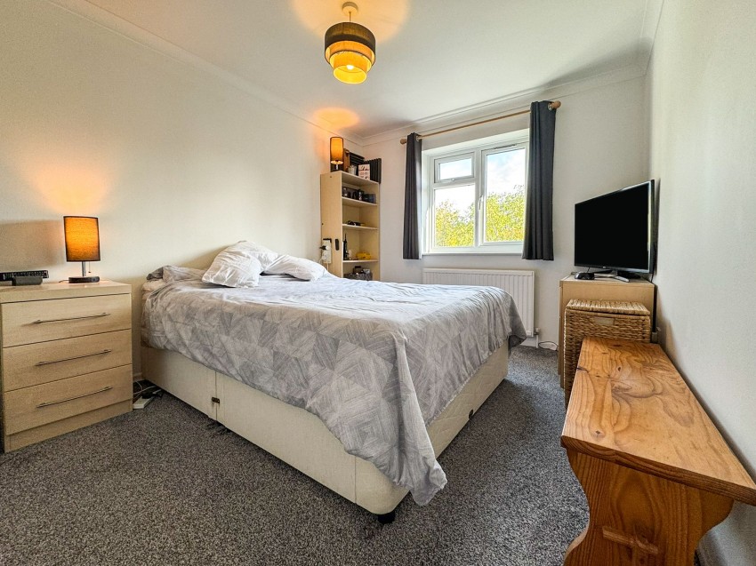 Images for Calbourne Drive, Calcot, RG31