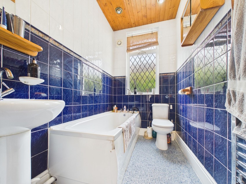 Images for Armour Hill, Tilehurst, RG31