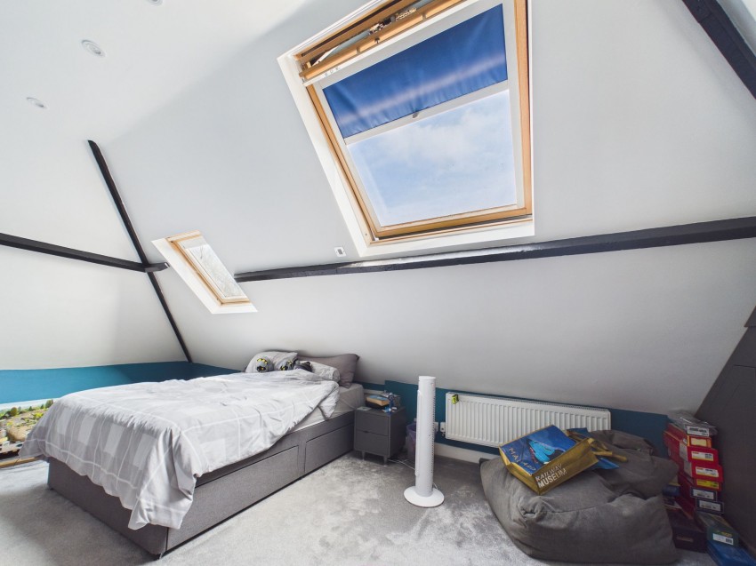 Images for Armour Hill, Tilehurst, RG31