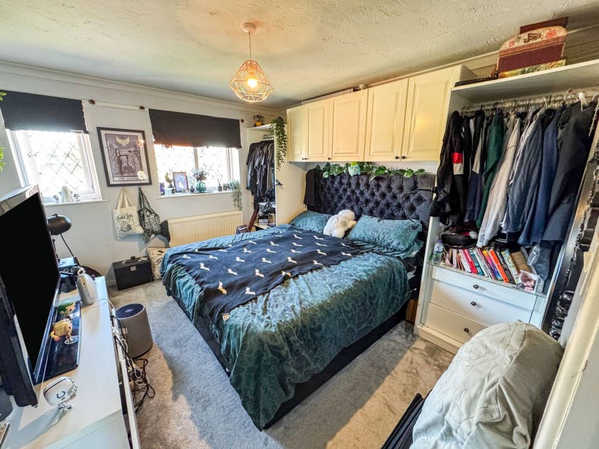 Images for Calshot Place, Calcot, RG31