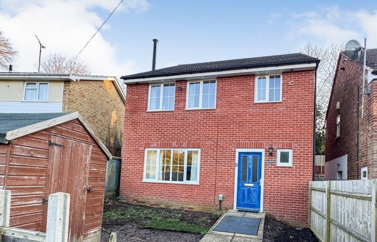 Vale Crescent, Tilehurst, RG30